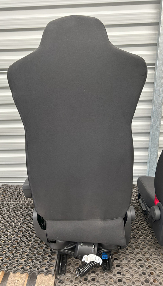 IVECO NEW SEAT IVECO S-WAY - Asiento: foto 3 IVECO NEW SEAT IVECO S-WAY - Asiento: foto 3