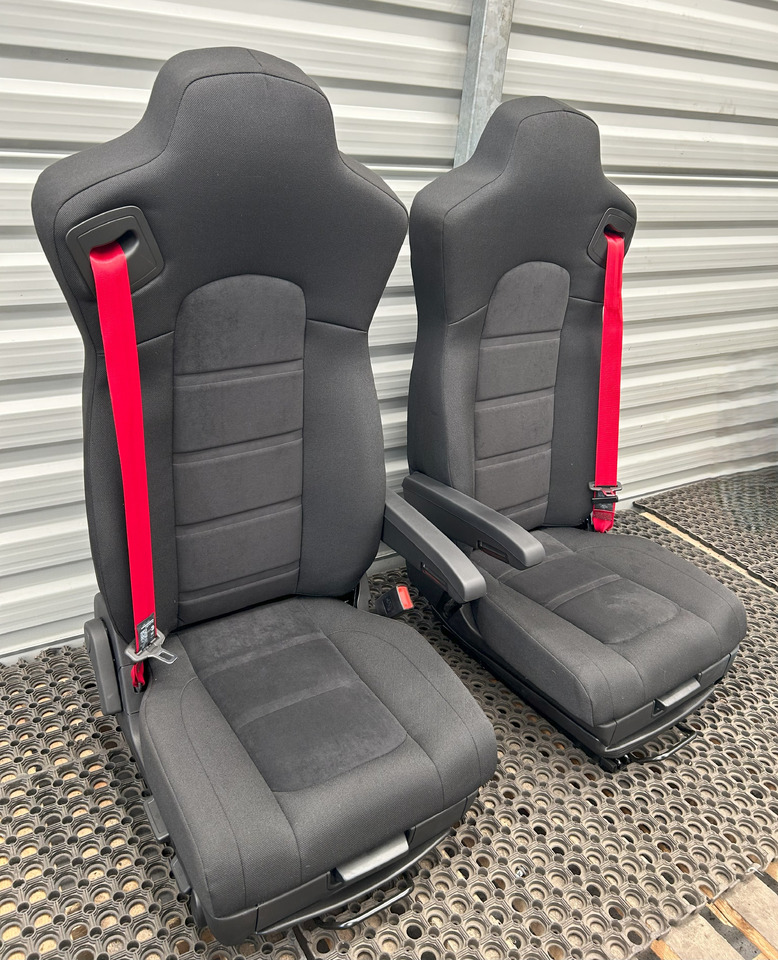 IVECO NEW SET OF SEATS IVECO S-WAY - Asiento: foto 4 IVECO NEW SET OF SEATS IVECO S-WAY - Asiento: foto 4