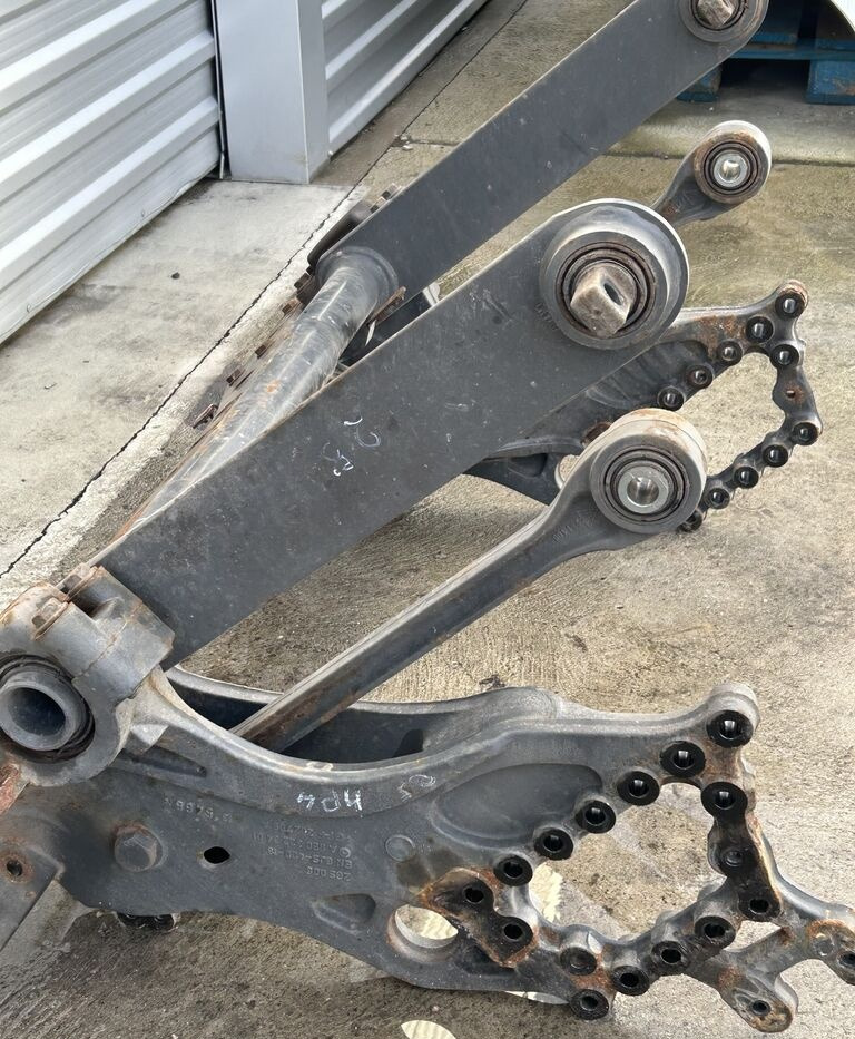 KOMPLETNE ZAWIESZENIE KABINY Mercedes-Benz ACTROS MP4 truck - Suspensión para Camión: foto 1 KOMPLETNE ZAWIESZENIE KABINY Mercedes-Benz ACTROS MP4 truck - Suspensión para Camión: foto 1