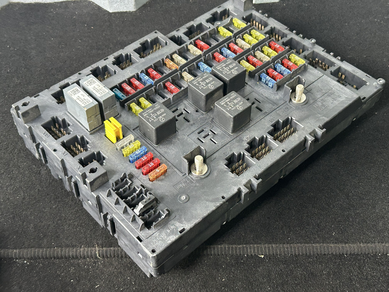 MERCEDES ACTROS MP4 A FUSE MODULE SAM - Fusible: foto 3 MERCEDES ACTROS MP4 A FUSE MODULE SAM - Fusible: foto 3