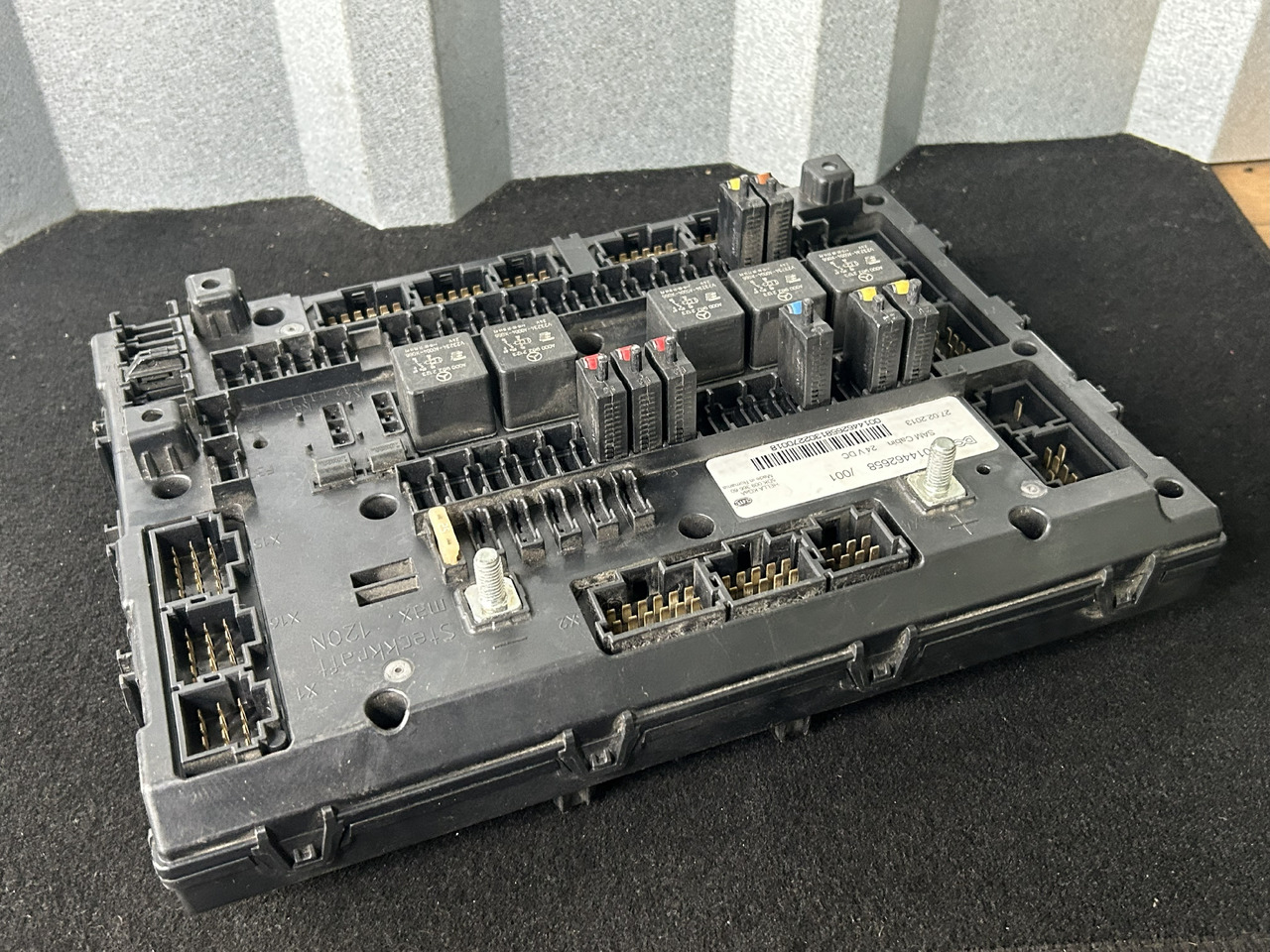 MERCEDES ACTROS MP4 A FUSE MODULE SAM - Fusible: foto 3 MERCEDES ACTROS MP4 A FUSE MODULE SAM - Fusible: foto 3