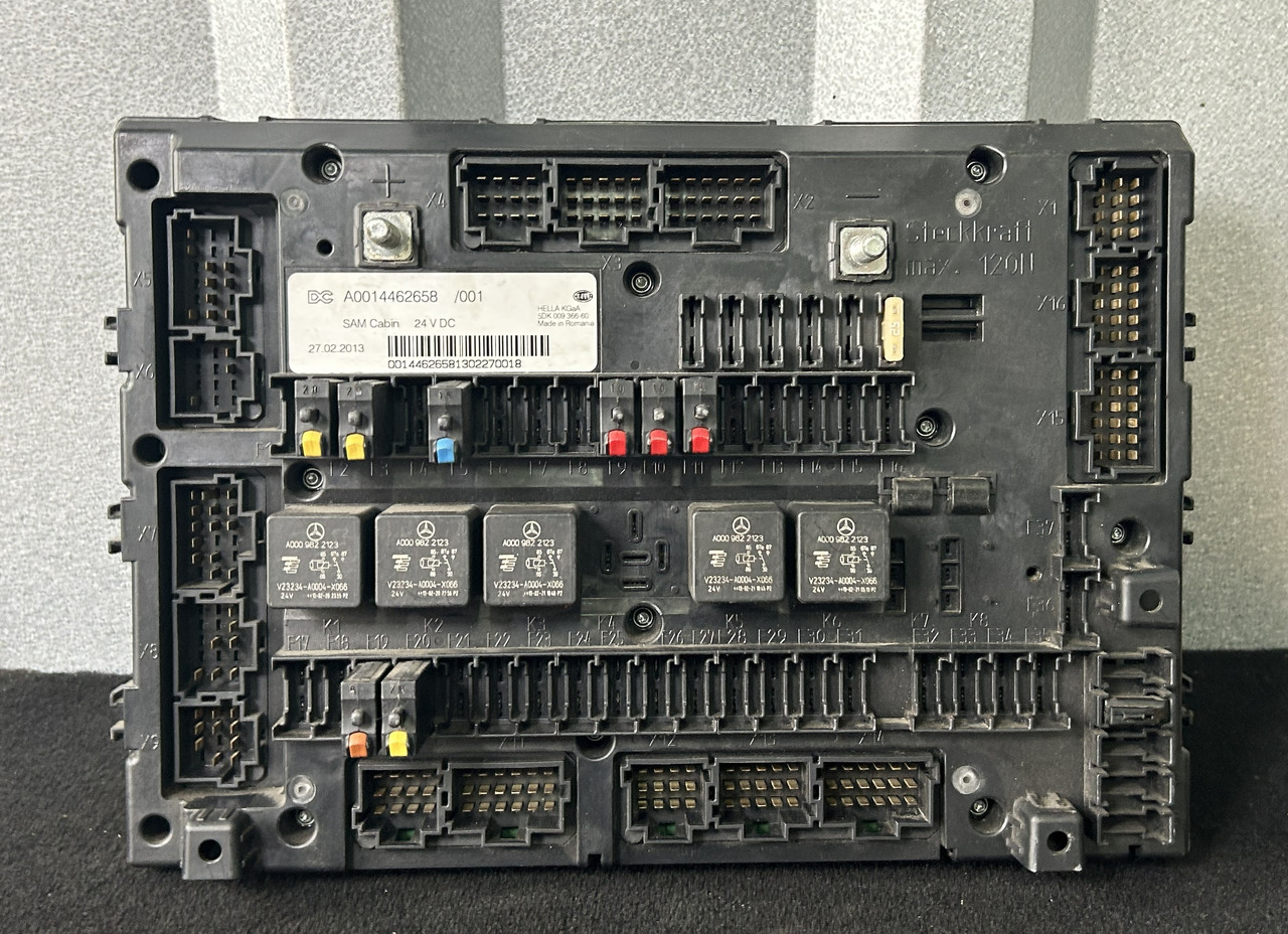 MERCEDES ACTROS MP4 A FUSE MODULE SAM - Fusible: foto 1 MERCEDES ACTROS MP4 A FUSE MODULE SAM - Fusible: foto 1