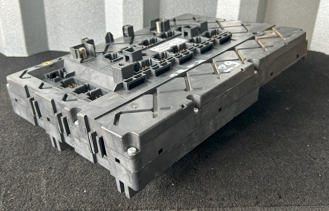 MERCEDES AROCS MP4 A FUSE MODULE SAM - Fusible: foto 5 MERCEDES AROCS MP4 A FUSE MODULE SAM - Fusible: foto 5