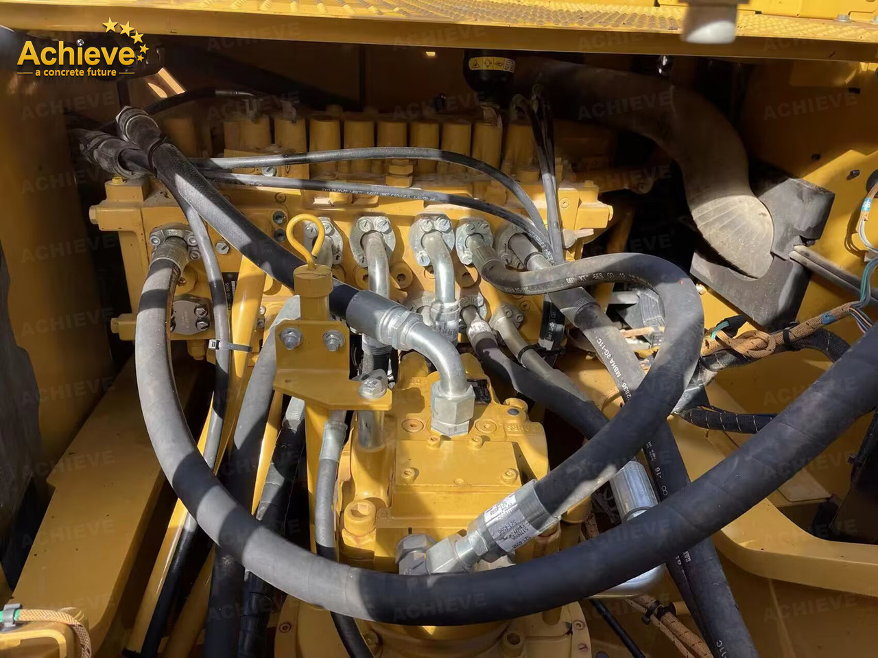 Excavadora de cadenas CATERPILLAR Caterpillar's new generation CAT®330 GC hydraulic excavator 1.6 m³ 151/2200 kw/rpm Cat® C7.1 474 L 【ACHIEVE】 TOP CONDITION!!!: foto 21