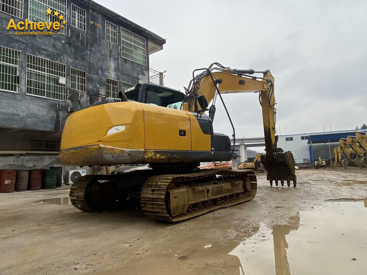 XCMG XE135D 0.32-0.61(0.52) m³ 86/2200 kw/rpm QSF3.8 260 L 99.1 kN 【ACHIEVE】 TOP CONDITION!!! - Excavadora de cadenas: foto 4 XCMG XE135D 0.32-0.61(0.52) m³ 86/2200 kw/rpm QSF3.8 260 L 99.1 kN 【ACHIEVE】 TOP CONDITION!!! - Excavadora de cadenas: foto 4