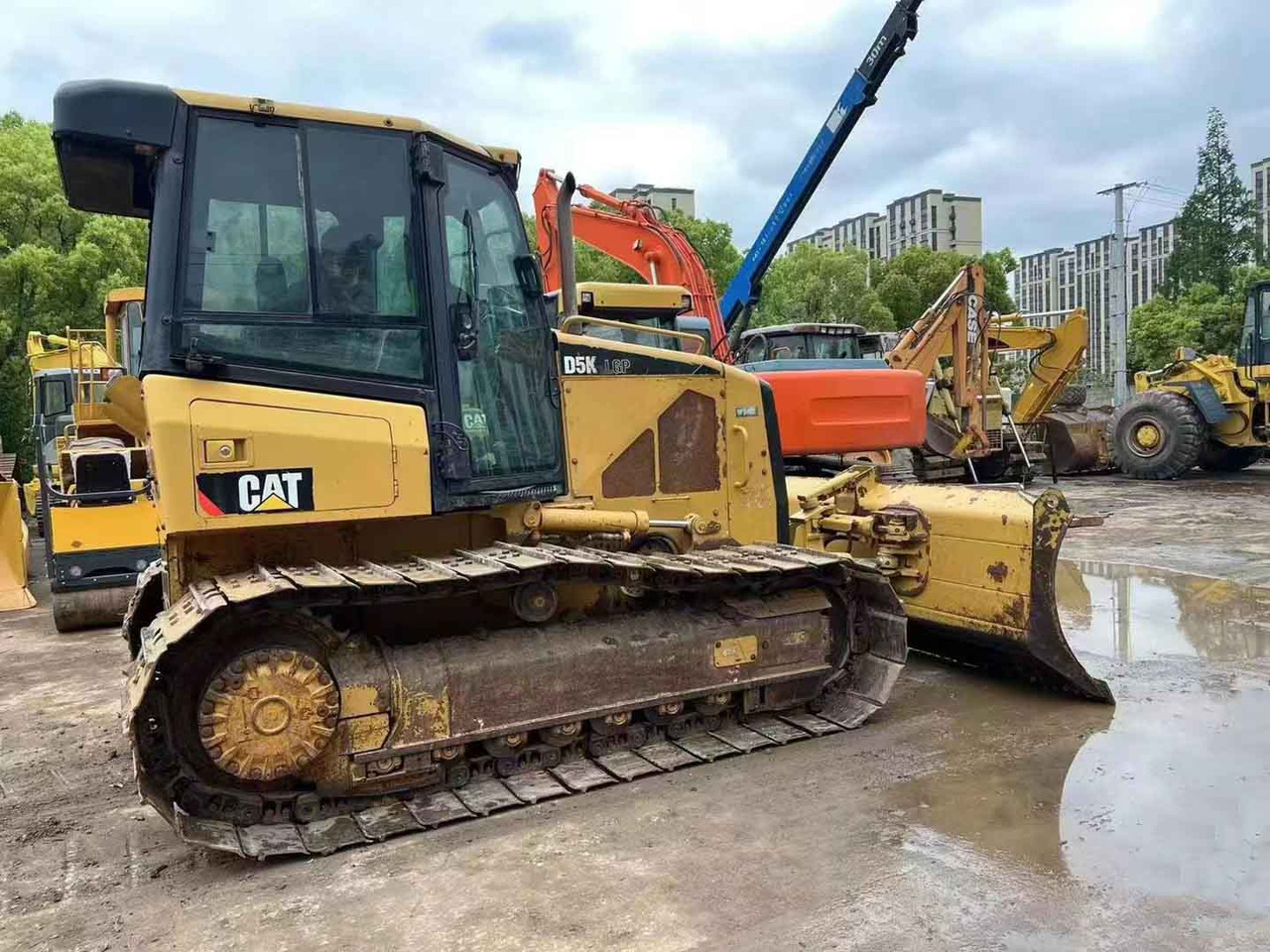Caterpillar Bulldozer Used Condition CAT D5K LGP Original Color - Bulldozer: foto 2 Caterpillar Bulldozer Used Condition CAT D5K LGP Original Color - Bulldozer: foto 2