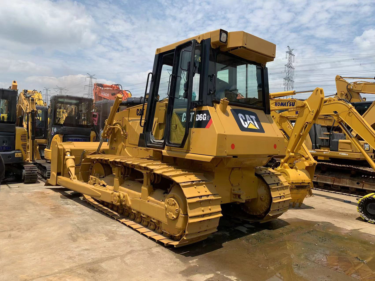 Caterpillar Bulldozer Used Condition CAT D6G, D6G2 Cheap Price - Bulldozer: foto 2 Caterpillar Bulldozer Used Condition CAT D6G, D6G2 Cheap Price - Bulldozer: foto 2