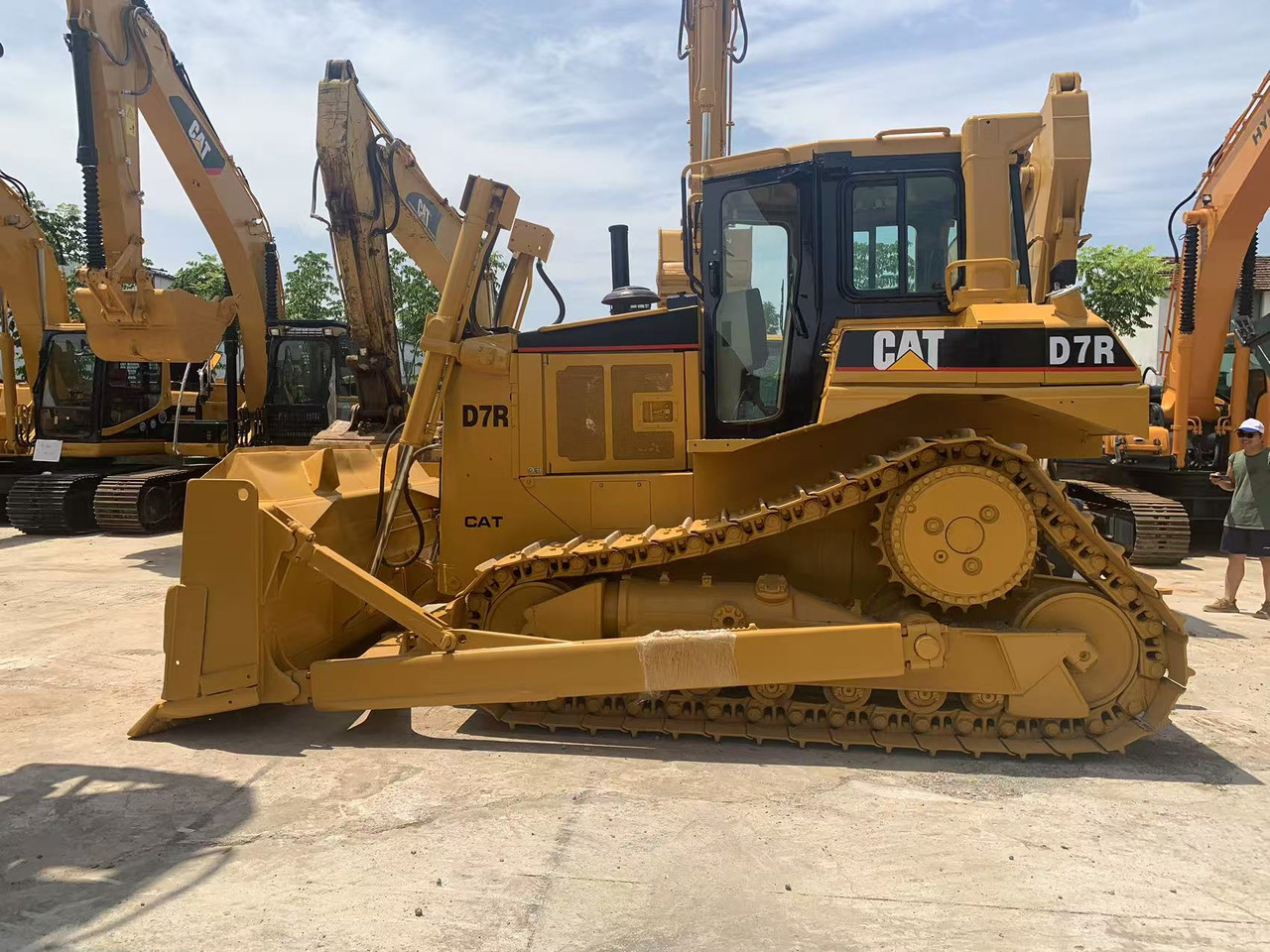 Caterpillar Tracked Tractor CAT D6R, D7R, D8R with Triangle Track - Bulldozer: foto 2 Caterpillar Tracked Tractor CAT D6R, D7R, D8R with Triangle Track - Bulldozer: foto 2