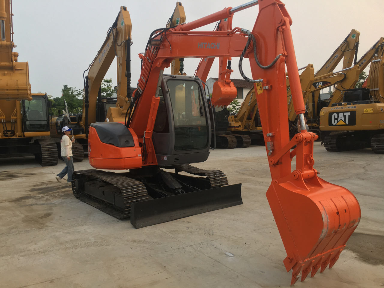 Hitachi Used Excavator Hitachi ZX75 Small Excavator for Sale - Excavadora de cadenas: foto 2 Hitachi Used Excavator Hitachi ZX75 Small Excavator for Sale - Excavadora de cadenas: foto 2