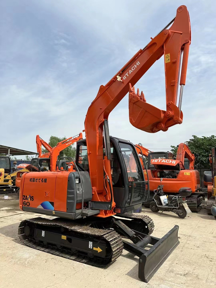 Hitachi ZX60 Mini Excavator Cheap Machine - Excavadora de cadenas: foto 1 Hitachi ZX60 Mini Excavator Cheap Machine - Excavadora de cadenas: foto 1