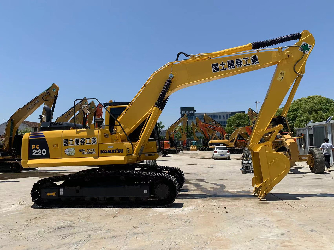 Komatsu Excavator PC220 Good Condition 22 ton Digger - Excavadora de cadenas: foto 2 Komatsu Excavator PC220 Good Condition 22 ton Digger - Excavadora de cadenas: foto 2