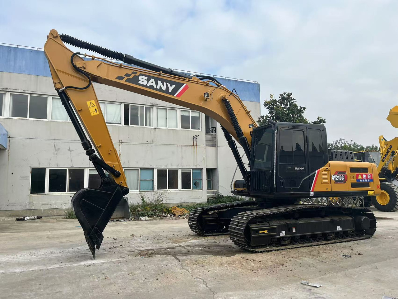 Sany SY215C Used Excavator Mitsubishi Engine - Excavadora de cadenas: foto 5 Sany SY215C Used Excavator Mitsubishi Engine - Excavadora de cadenas: foto 5
