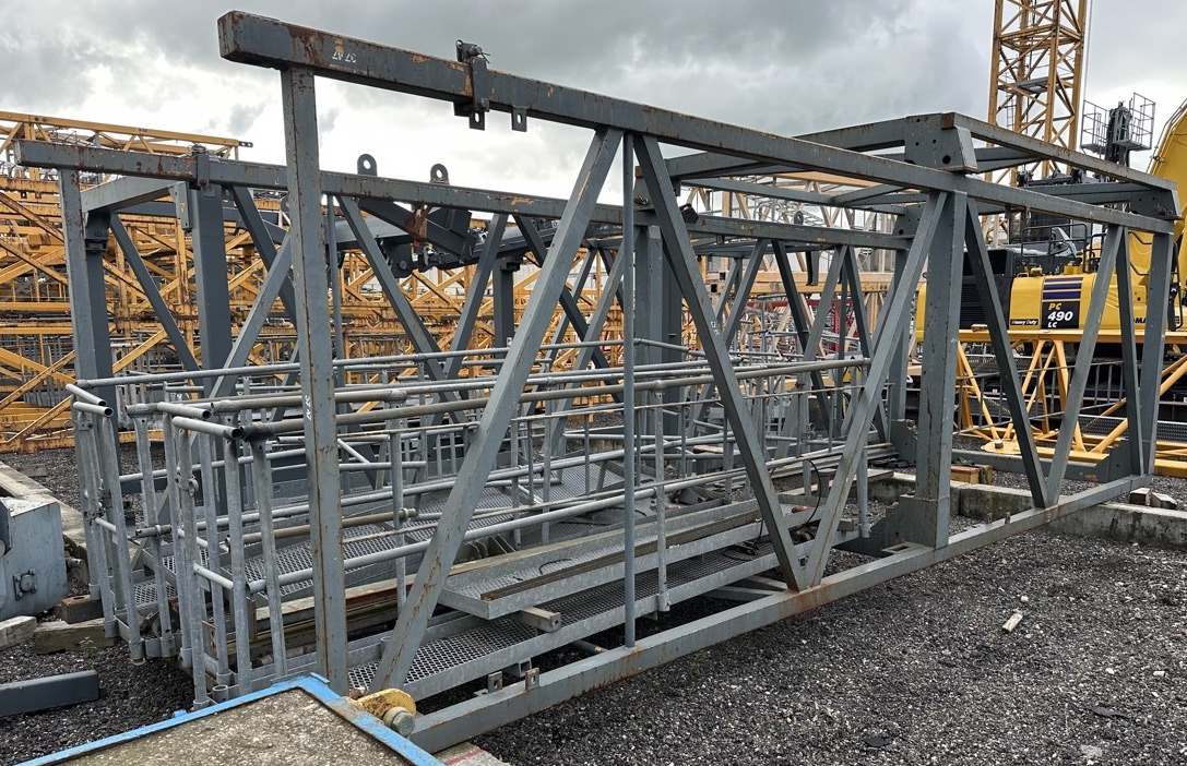 LIEBHERR 256HC/290HC telescopic cage - Equipo de construcción: foto 1 LIEBHERR 256HC/290HC telescopic cage - Equipo de construcción: foto 1