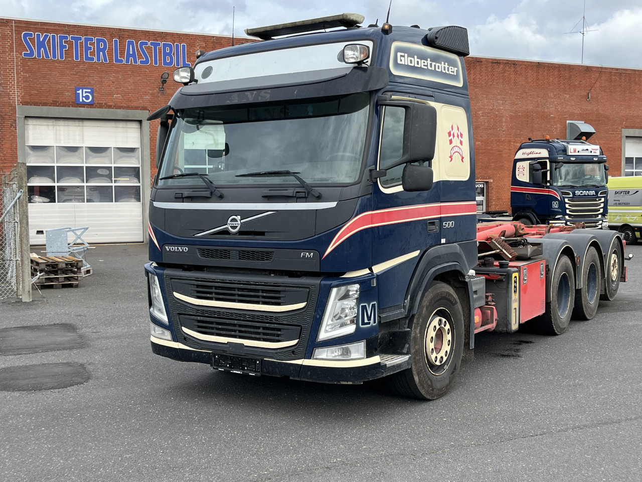 Volvo FM 500 8x4 - Camión multibasculante: foto 2 Volvo FM 500 8x4 - Camión multibasculante: foto 2