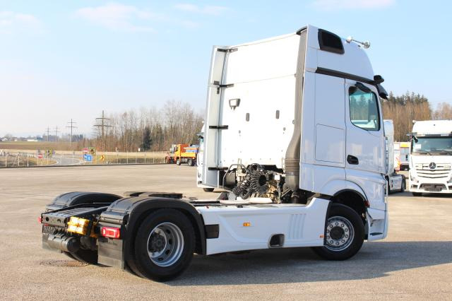 Mercedes-Benz Actros 1851 LS - Cabeza tractora: foto 3 Mercedes-Benz Actros 1851 LS - Cabeza tractora: foto 3