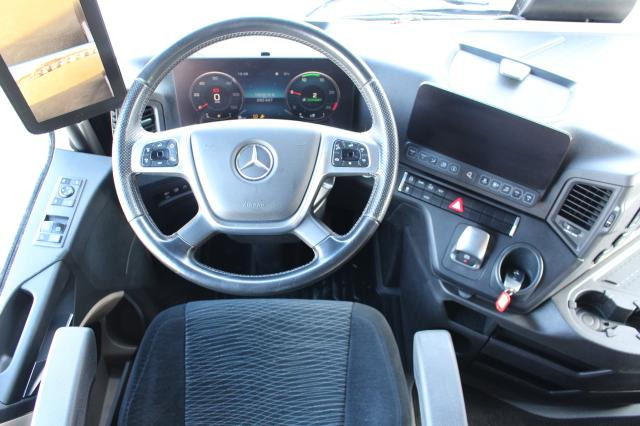 Cabeza tractora Mercedes-Benz Actros 1851 LS: foto 8
