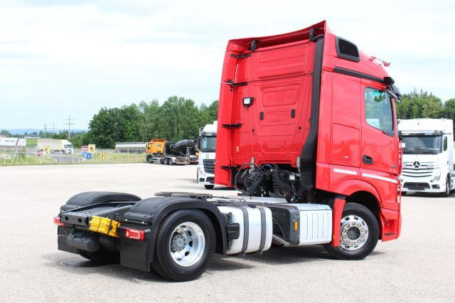 Mercedes-Benz Actros 1863LS NEUZUSTAND - Cabeza tractora: foto 3 Mercedes-Benz Actros 1863LS NEUZUSTAND - Cabeza tractora: foto 3