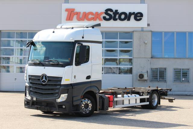 Mercedes-Benz Actros 1845 L nR - Camión portacontenedore/ Intercambiable: foto 1 Mercedes-Benz Actros 1845 L nR - Camión portacontenedore/ Intercambiable: foto 1