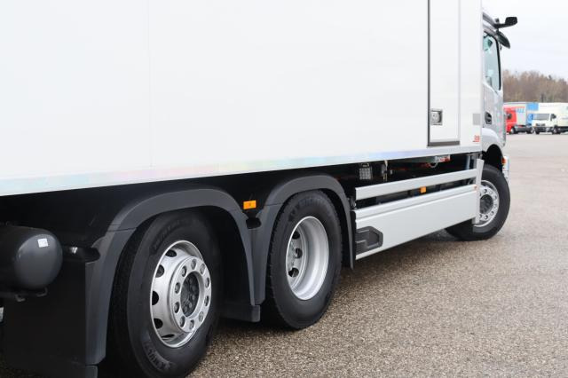 Mercedes-Benz eActros 300 L - Camión frigorífico: foto 5 Mercedes-Benz eActros 300 L - Camión frigorífico: foto 5
