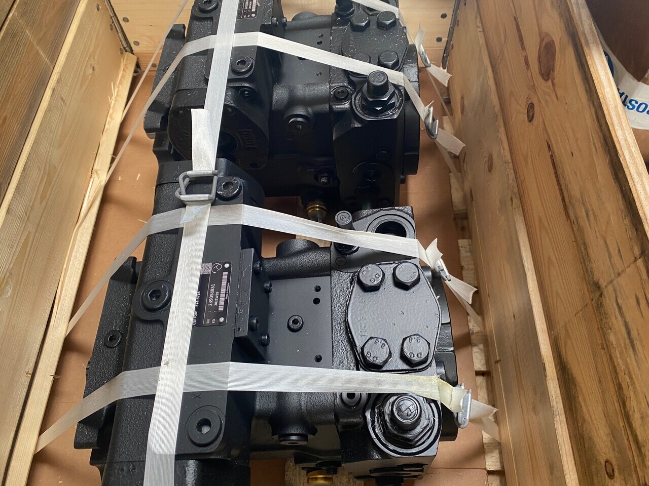 O&K Terex RH90 6018 Swing pump 3748756 4235712 471-5739 20R-2030 - Piezas de recambio: foto 1 O&K Terex RH90 6018 Swing pump 3748756 4235712 471-5739 20R-2030 - Piezas de recambio: foto 1