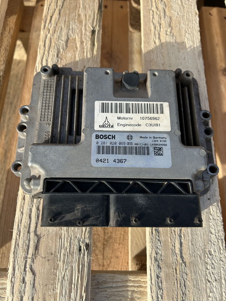 DEUTZ C3UI91 - Unidad de control para Excavadora: foto 2 DEUTZ C3UI91 - Unidad de control para Excavadora: foto 2