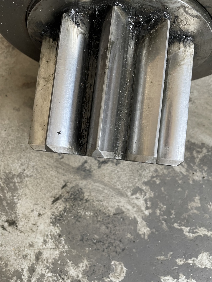 LIEBHERR 914 SAT 250/231 - Reductor de giro: foto 3 LIEBHERR 914 SAT 250/231 - Reductor de giro: foto 3