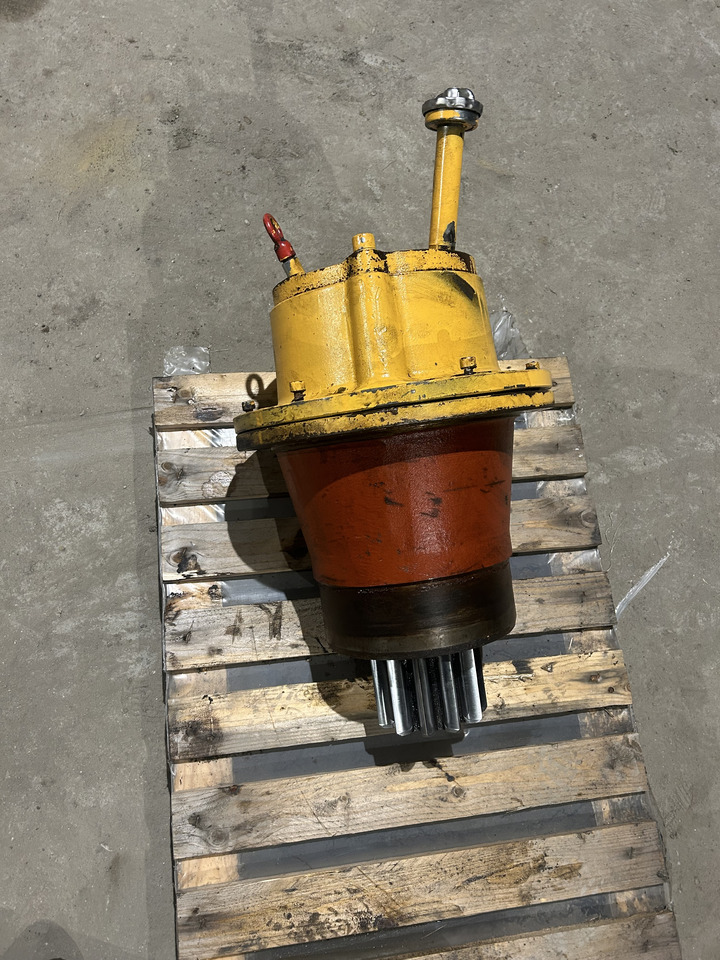 LIEBHERR R914 R924 - Reductor de giro para Excavadora: foto 1 LIEBHERR R914 R924 - Reductor de giro para Excavadora: foto 1