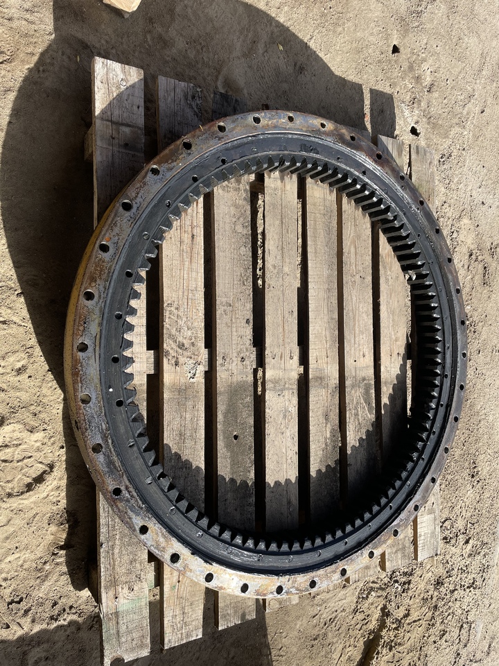 NEW HOLLAND MH PLUS - Corona de giro: foto 3 NEW HOLLAND MH PLUS - Corona de giro: foto 3