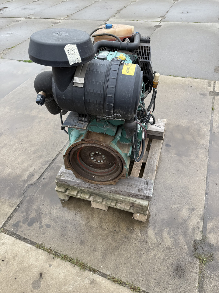 VOLVO PENTA TD520 GE - Motor para Maquinaria de construcción: foto 2 VOLVO PENTA TD520 GE - Motor para Maquinaria de construcción: foto 2