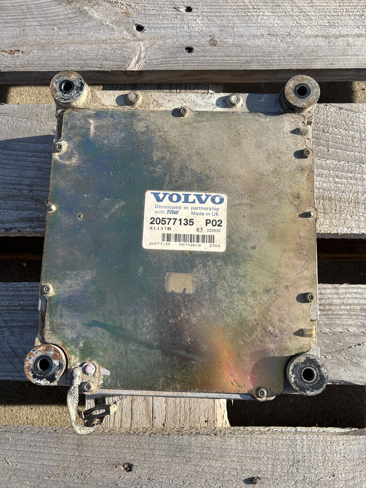 Volvo EW160B - Unidad de control para Excavadora de ruedas: foto 3 Volvo EW160B - Unidad de control para Excavadora de ruedas: foto 3