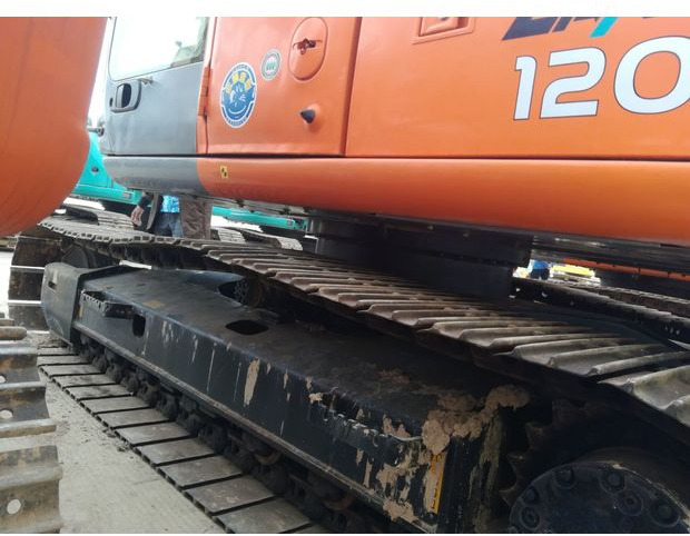 2020 Hitachi ZX120 - Excavadora de cadenas: foto 4 2020 Hitachi ZX120 - Excavadora de cadenas: foto 4