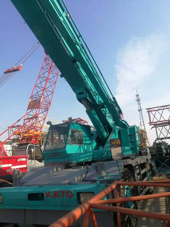 Grúa para terrenos difíciles KATO KR500H: foto 8