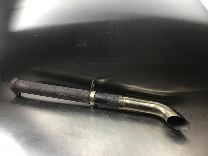 Liebherr A316 Li / A314 Li / A312 Li / A309 Li / A311 Li / R317 Li / R313 Li - Tubo de escape: foto 1 Liebherr A316 Li / A314 Li / A312 Li / A309 Li / A311 Li / R317 Li / R313 Li - Tubo de escape: foto 1