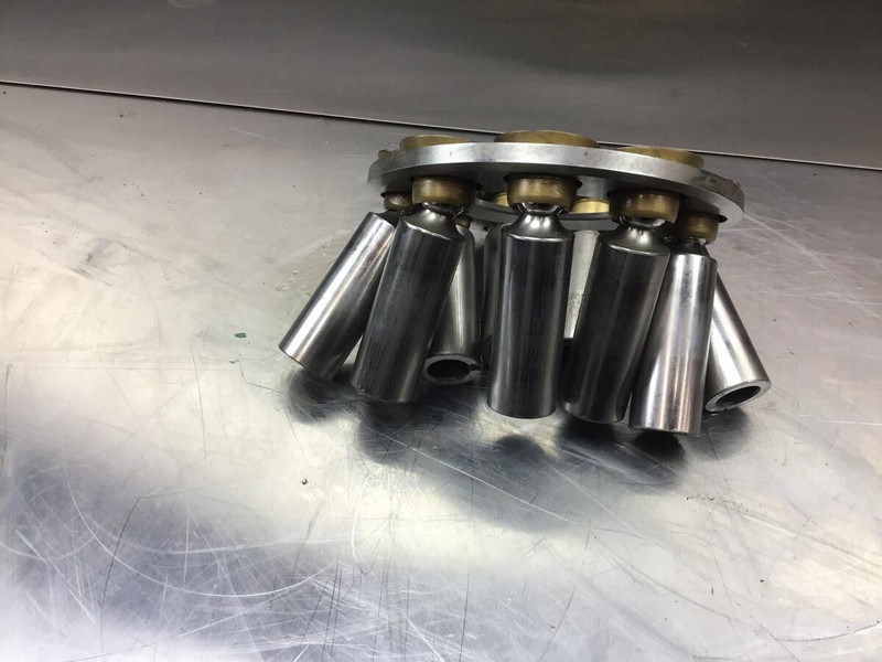 Liebherr A316 Li / A900C ZW / A902 Li / A904 Li / A912 Li / A914 Li / A924 li / A934 Li / A944 Li / A944B Li / R904 / R934 / R942 LI / R9 - Hidráulica: foto 2 Liebherr A316 Li / A900C ZW / A902 Li / A904 Li / A912 Li / A914 Li / A924 li / A934 Li / A944 Li / A944B Li / R904 / R934 / R942 LI / R9 - Hidráulica: foto 2