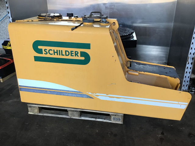 Liebherr A914B Li ,A924B Li , R914B - Depósito hidráulico: foto 1 Liebherr A914B Li ,A924B Li , R914B - Depósito hidráulico: foto 1