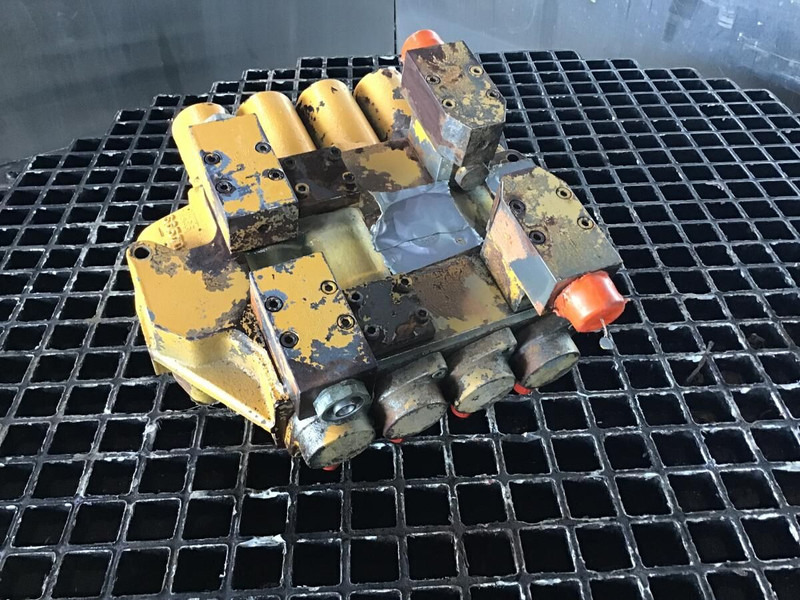 Liebherr Control Block - Hidráulica: foto 1 Liebherr Control Block - Hidráulica: foto 1