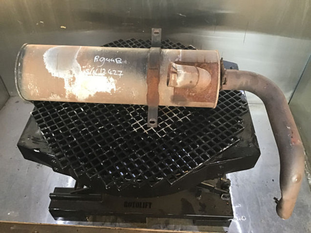 Liebherr Exhaust Silencer - Silenciador: foto 5 Liebherr Exhaust Silencer - Silenciador: foto 5