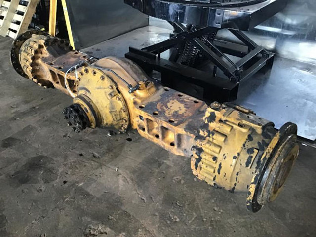 Eje delantero Liebherr Front Axle: foto 1