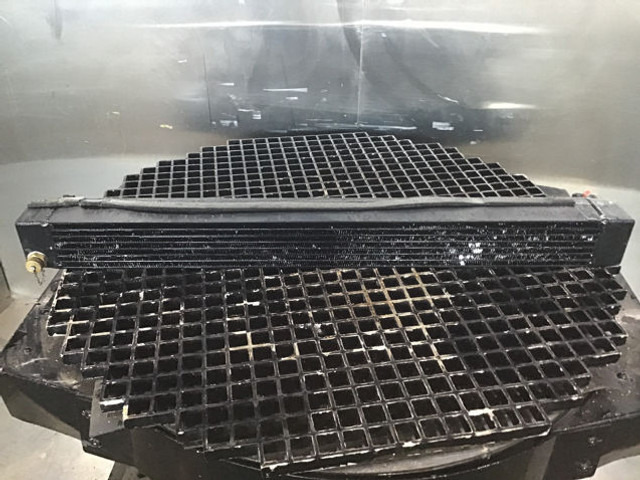 Liebherr Fuelcooler - Enfriador de aceite: foto 1 Liebherr Fuelcooler - Enfriador de aceite: foto 1