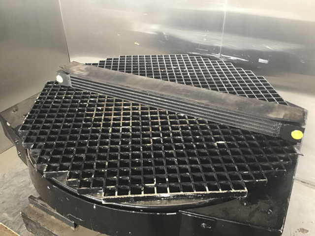 Liebherr Fuelcooler - Enfriador de aceite: foto 1 Liebherr Fuelcooler - Enfriador de aceite: foto 1