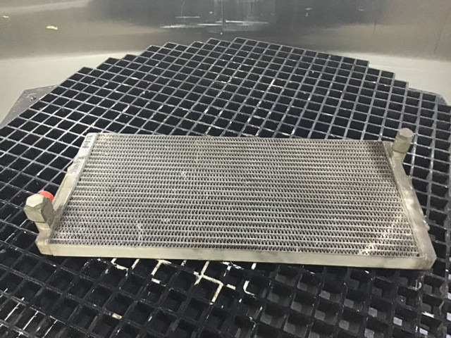 Liebherr Fuelcooler - Enfriador de aceite: foto 1 Liebherr Fuelcooler - Enfriador de aceite: foto 1