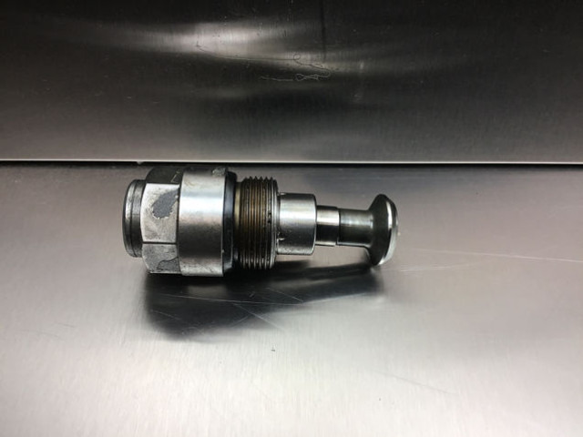 Motor y piezas Liebherr Non-Return Valve: foto 1