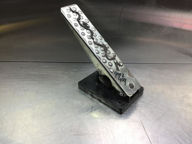 Liebherr Pedal - Pedal: foto 1 Liebherr Pedal - Pedal: foto 1