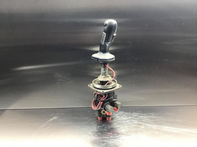 Palanca de cambio Liebherr Pilot Control Unit: foto 7 Palanca de cambio Liebherr Pilot Control Unit: foto 7