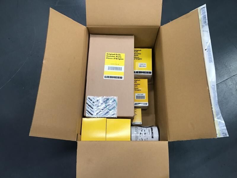Liebherr R906/R906 ADVANCED/R906 C/R906 LC - Filtro de combustible: foto 2 Liebherr R906/R906 ADVANCED/R906 C/R906 LC - Filtro de combustible: foto 2