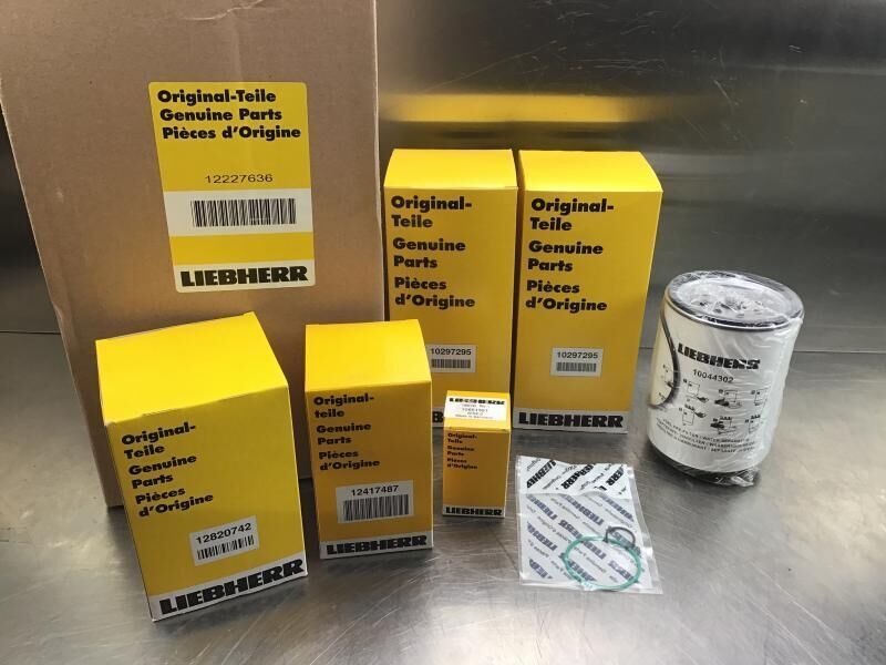 Liebherr R906/R906 ADVANCED/R906 C/R906 LC - Filtro de combustible: foto 1 Liebherr R906/R906 ADVANCED/R906 C/R906 LC - Filtro de combustible: foto 1