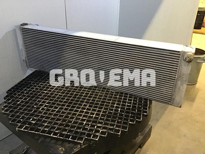 Liebherr R946 LC / R946 LC-V / R946 NLC / R946 S-HD - Radiador: foto 2 Liebherr R946 LC / R946 LC-V / R946 NLC / R946 S-HD - Radiador: foto 2