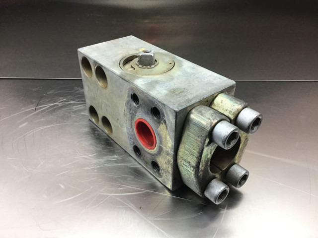 Liebherr Safety Valve - Válvula: foto 3 Liebherr Safety Valve - Válvula: foto 3