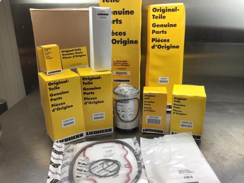 Liebherr Service Kit 1000 hours R906/R916/R926 - Filtro de combustible: foto 1 Liebherr Service Kit 1000 hours R906/R916/R926 - Filtro de combustible: foto 1