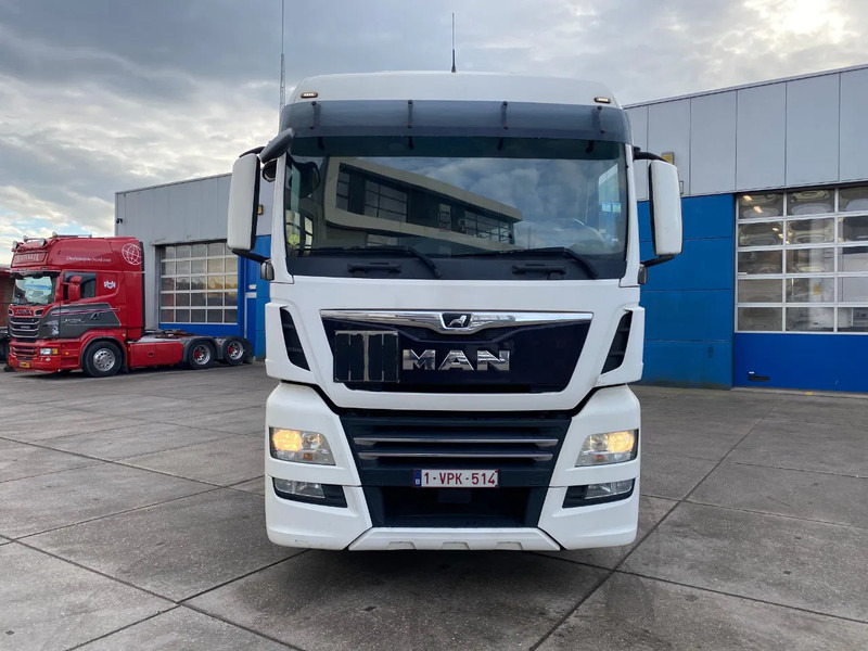 MAN TGX 18.460 Automatic / Euro 6 - Cabeza tractora: foto 2 MAN TGX 18.460 Automatic / Euro 6 - Cabeza tractora: foto 2